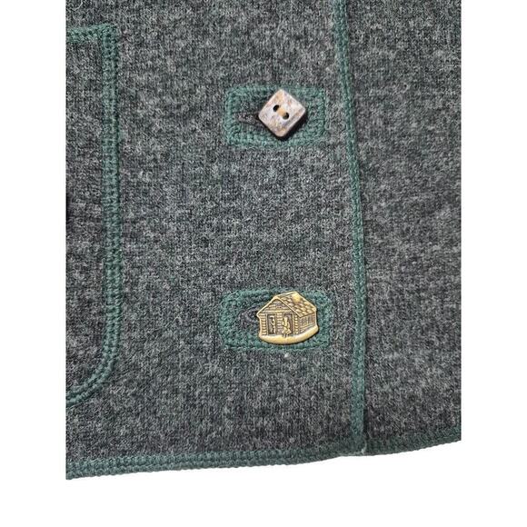 NWT Woolrich 100% Lambs Wool Charcoal Vest Bear & Deer Applique Women Sz M - Picture 8 of 10